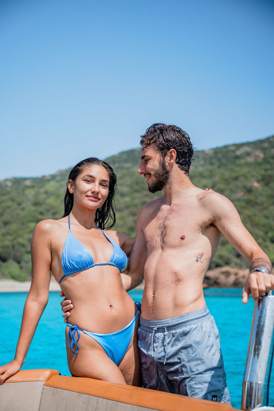 Baignade et mouillage en bateau près de Propriano